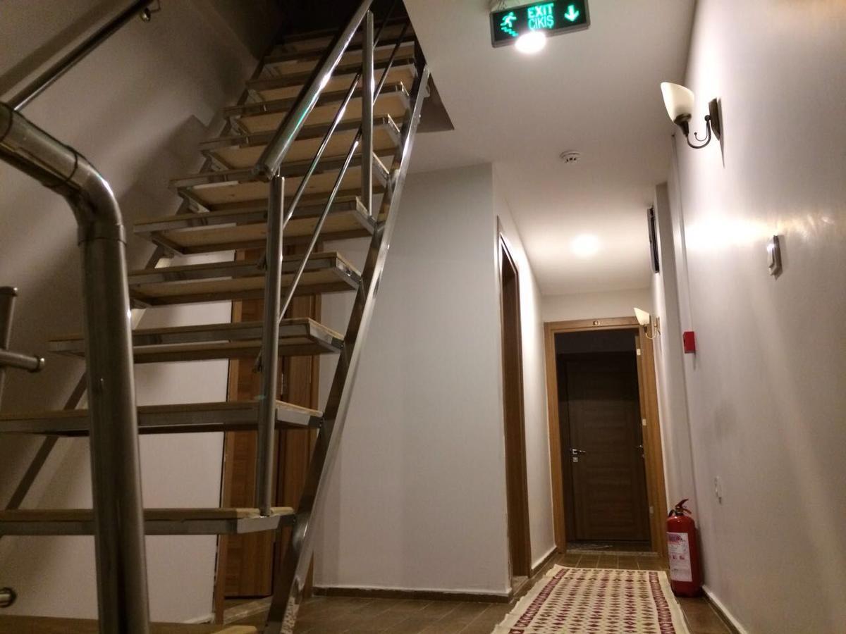 Deniz Hotel Yenifoca Exterior foto